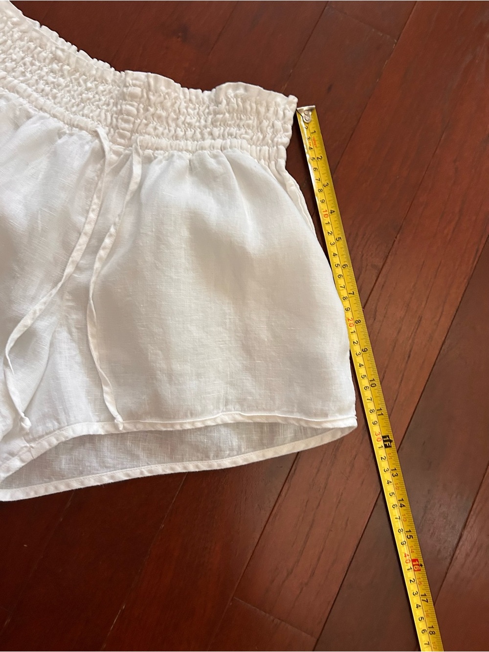 Cloth & Stone High Waisted Smocked Drawstring Linen Shorts White Size Medium - Picture 5 of 8